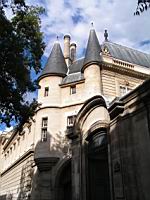 Paris,  Maison medievale, Hotel de Clisson (3)